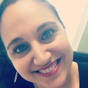 Meet your Posher, Lena